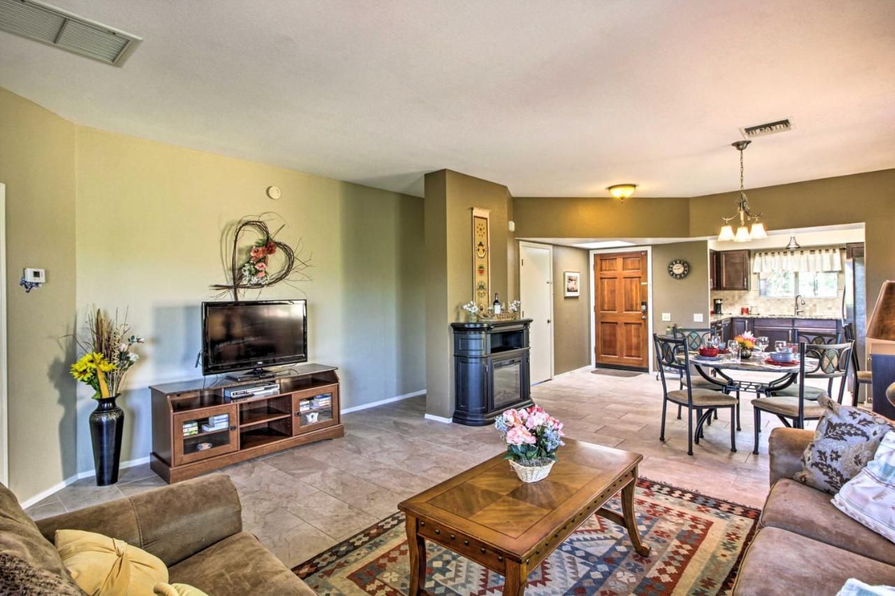 Relaxing Green Valley Townhome About 30 Mi To Tucson! Eksteriør billede